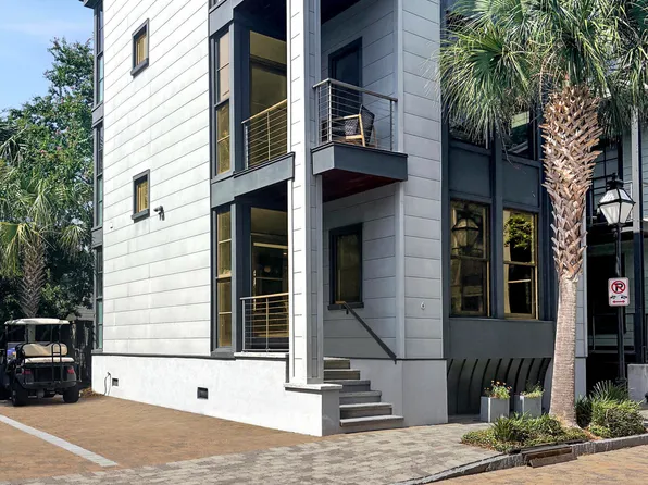6 Brewster Ct, Charleston, SC 29403