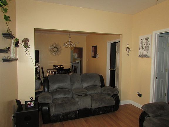 4th image of 466 Price Ave