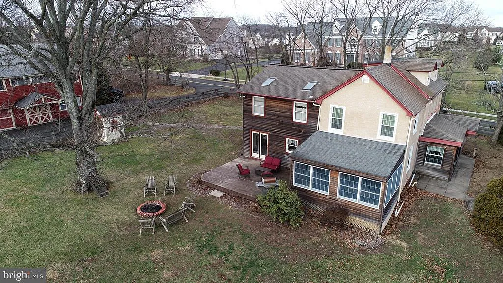 2120 Keystone Dr photo 1