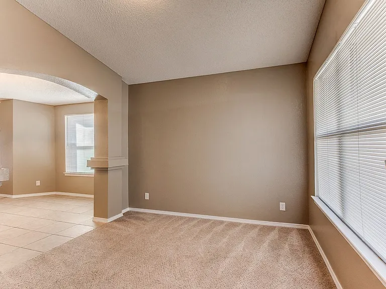 3289 Emerald Point Dr — Photo 5