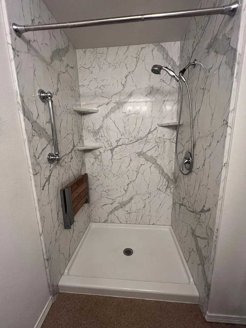 2 BR 2 BA Condo in east bremerton — Photo 3