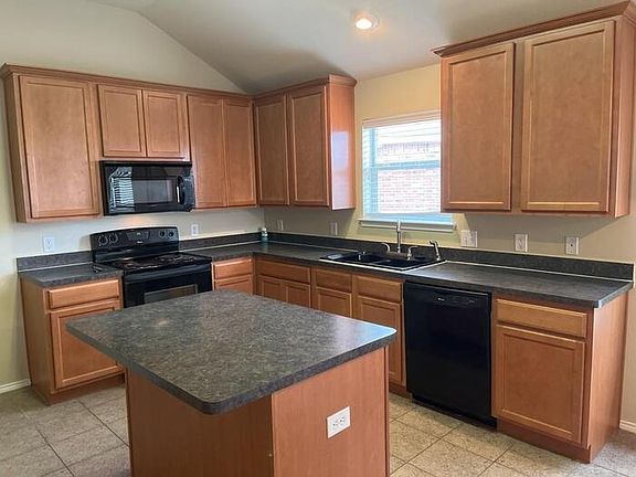 5th image of 6325 Stone Lake Dr