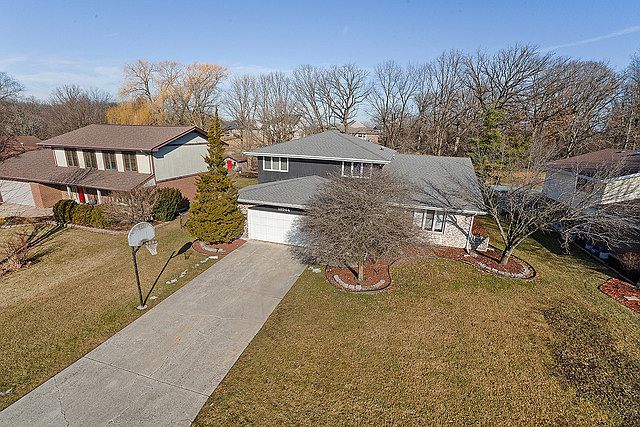 1st image of 13944 W Dublin Dr