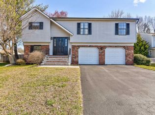 50 Peachstone Rd, Howell, NJ 07731