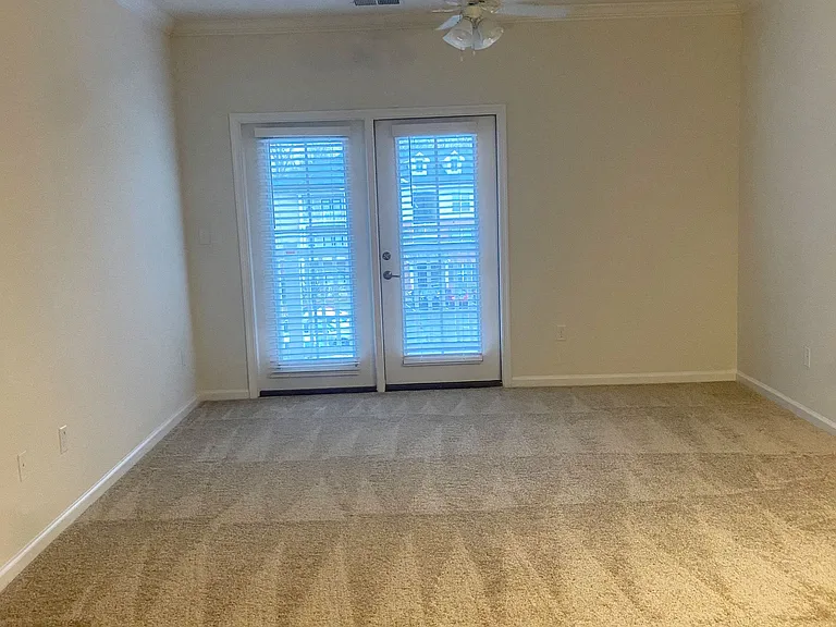 Clairmont at Jolliff Landing — Photo 56