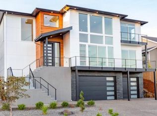 1345 N R St, Washougal, WA 98671