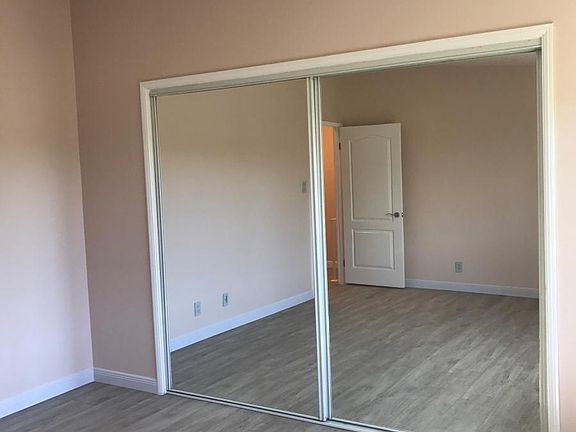 5th image of 1620 N San Fernando Blvd APT 39