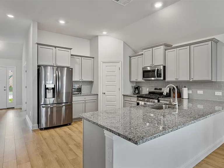 13724 Sabine Lake Dr — Photo 15