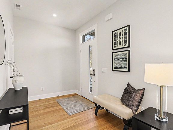 2nd image of 207 Sunset Rd