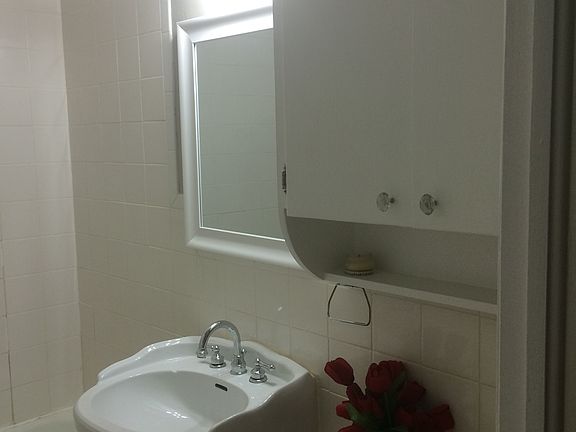 Full bath