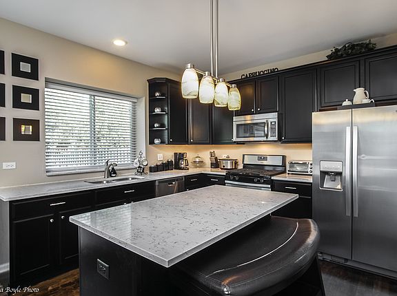 4th image of 24042 W Norfolk Ln