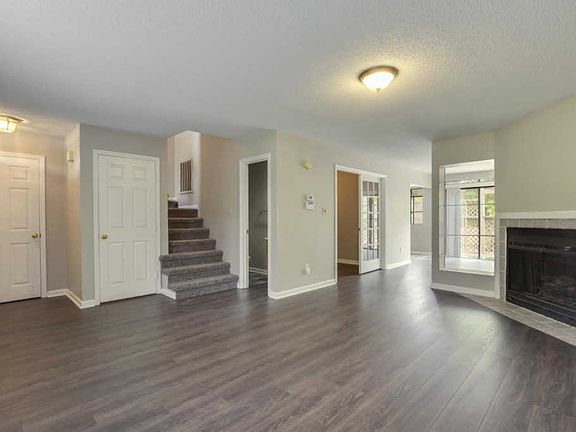 5th image of 8600 Olde Colony Trl APT 83