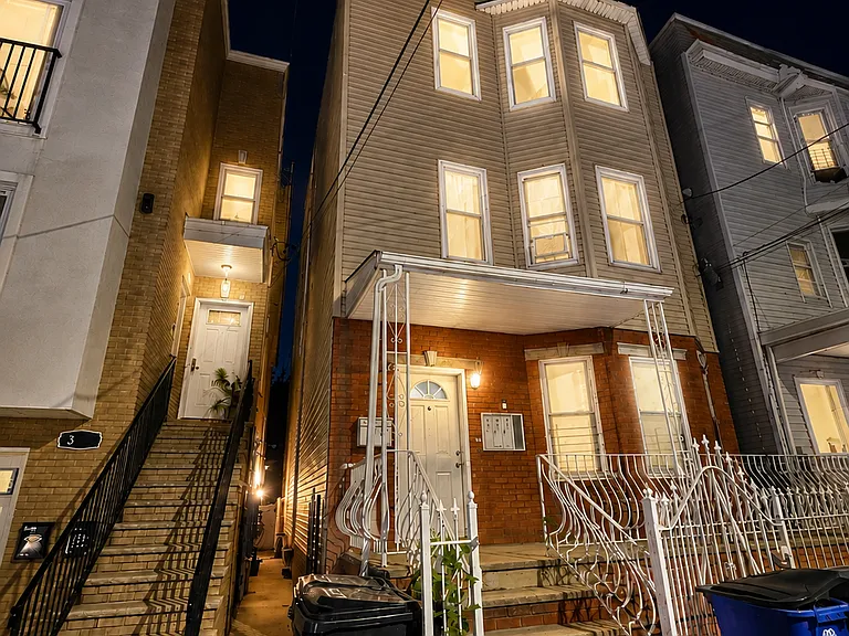 384 Badger Ave #3 — Photo 1