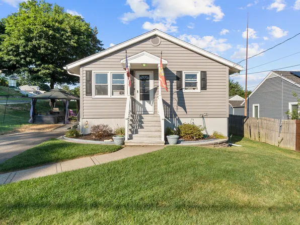 4 Warfield Street, Milford, CT 06461