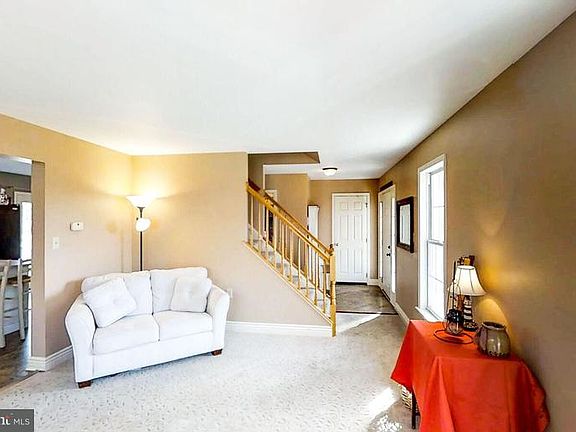 3rd image of 444 Tall Cedar Ln