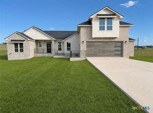 197 Lakeview Cir, La Vernia, TX 78121