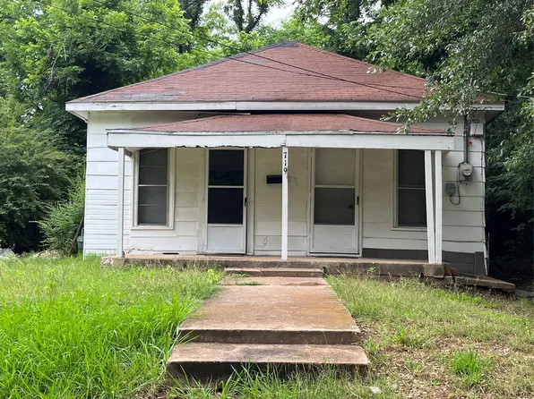 719 E Tudor St, Paris, TX 75460