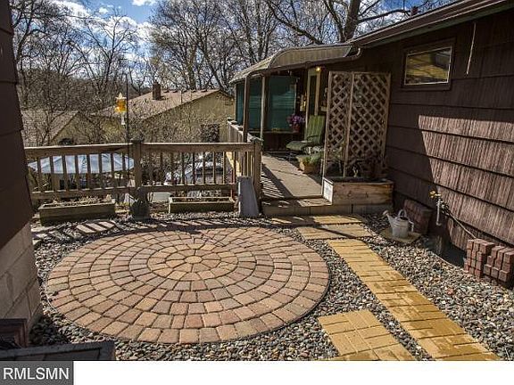 2nd image of 313 Warwick Ln