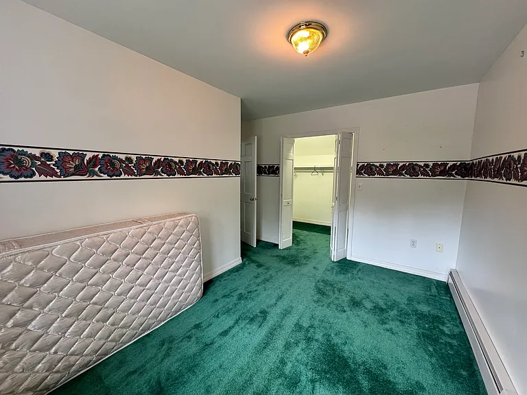 152 Pond Shore Way — Photo 12