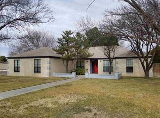 905 Sherrill Ln, Roswell, NM 88201