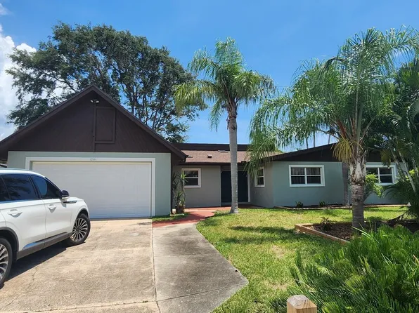 1041 Bali Rd, Cocoa Beach, FL 32931