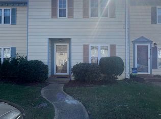 931 Seabreeze Ct, Chesapeake, VA 23320