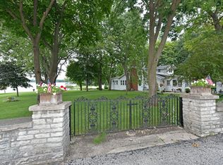 35242 N Shoreline Dr, Ingleside, IL 60041