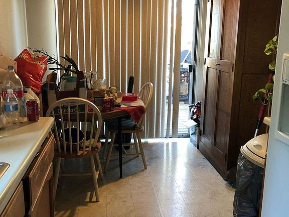 5th image of 141 Riverview Dr