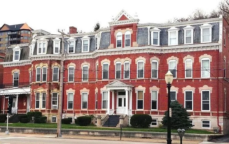 605 Bluff St #221 — Photo 8