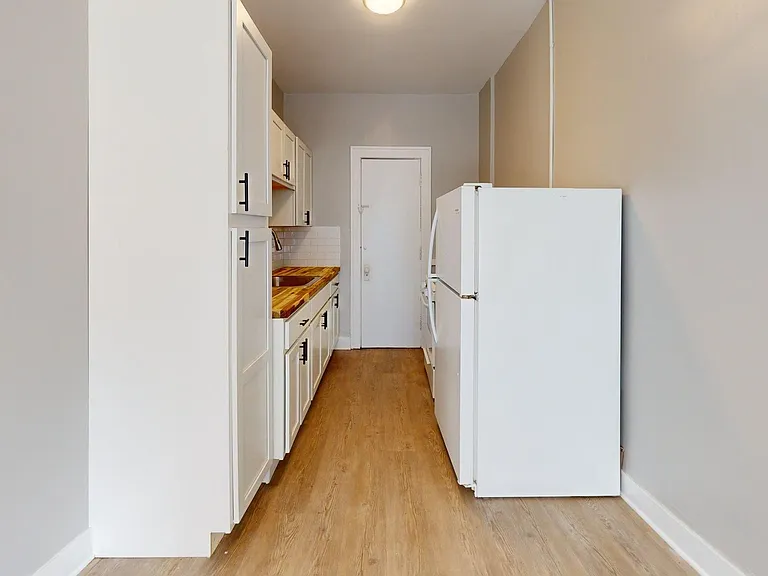 2684 Mayfield Rd — Photo 15