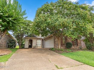 211 Lake Harbour Lndg, Ridgeland, MS 39157
