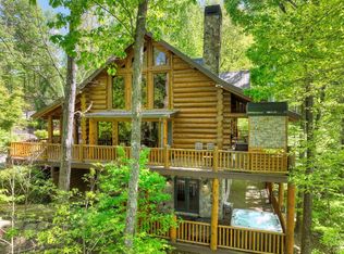 536 Lakeview Rd, Blue Ridge, GA 30513