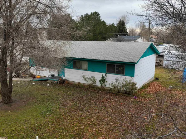 345 2nd Ave W, Wendell, ID 83355