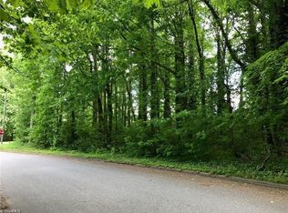 3552 Cherry Ln, Greensboro, NC 27405