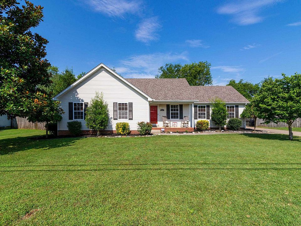 1st image of 3001 Meadowhill Dr