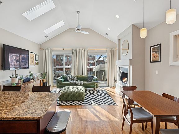 5th image of 2734 W Potomac Ave #2