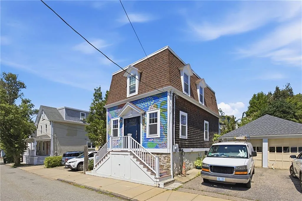 3 bed, 1216 sqft, $3,800 — Photo 3