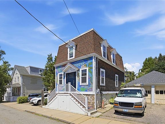3rd image of 26 Bacheller St