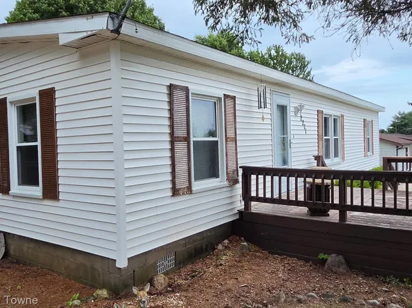 2211 Mark St #69, Croswell, MI 48422