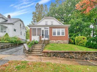 16 Melville St, Bristol, CT 06010