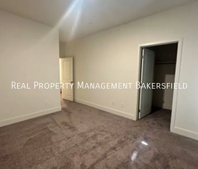 823 Brookline Ln — Photo 27