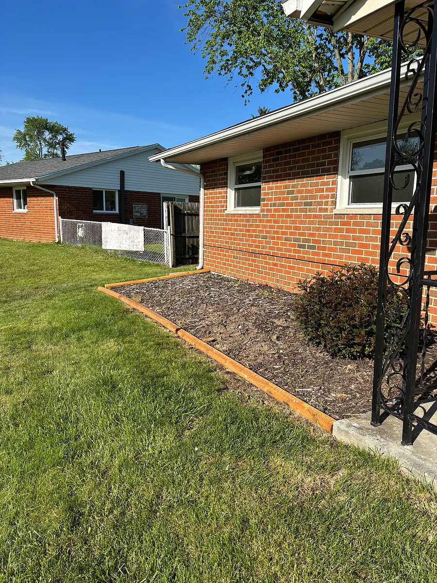 Building Photo - 6668 Oak Hill Dr