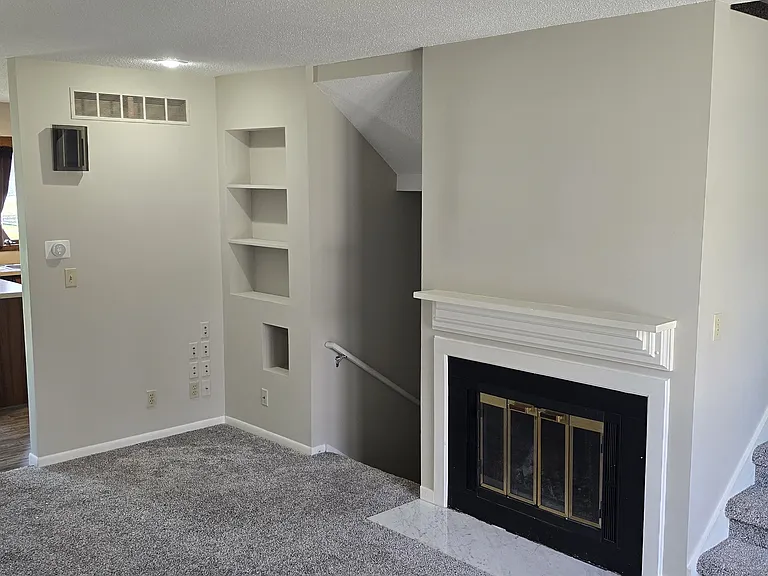 4013 Pfeiffer Ct — Photo 3
