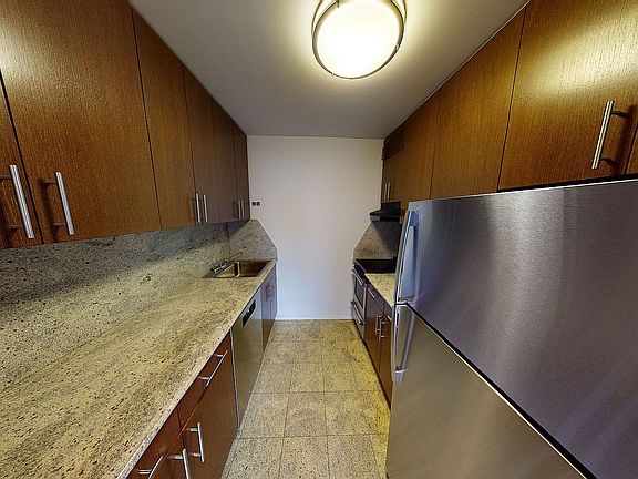 5th image of 284 Mott St APT 7M