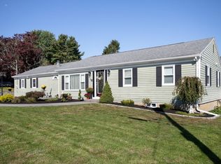 13 Hilltop Rd, Dartmouth, MA 02747