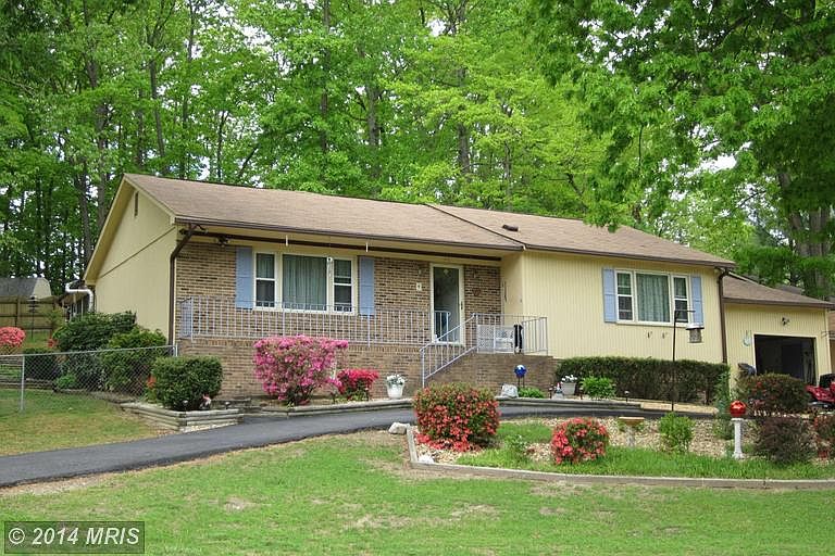 1st image of 40 Greenridge Dr