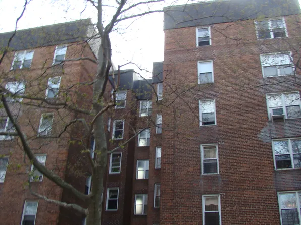 2514 East 7th Street image 1 of 19