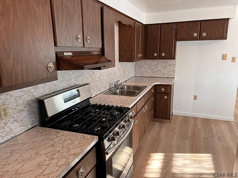 129 Lulay St #4 — Photo 14