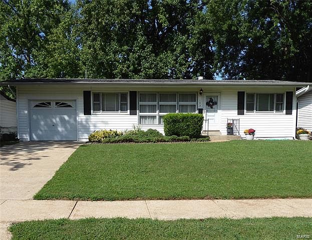 1st image of 155 Duquette Ln