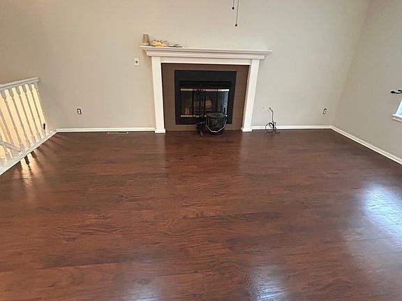 4th image of 183 Willow Ct S